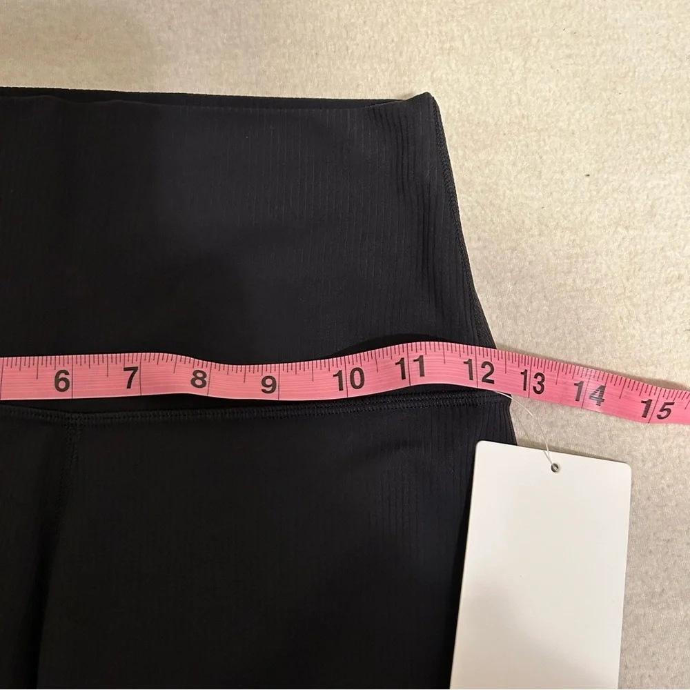 NEW Lululemon Align Hi-Rise Ribbed Short Black 6” Inseam SZ 4 Activewear Workout - Picture 7 of 10